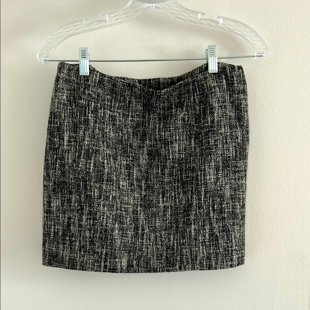 Theory black and white mini skirt Sz 0